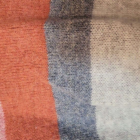 Two Medium Loft Sweaters - Picture 8 of 9